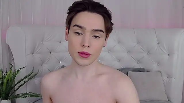 RobbyCharming online show from April 2026 04:17:02 AM