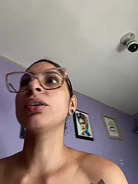 Snapshot of charlotte_stevenss_ chatting on December 2024 04:51:01 PM charlotte stevenss online show from December 2024 04:51:01 PM