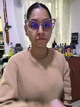 Snapshot of charlotte_stevenss_ chatting on January 2025 02:58:01 PM charlotte stevenss online show from January 2025 02:58:01 PM