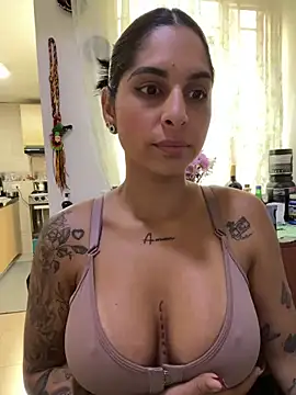 Snapshot of charlotte_stevenss_ chatting on March 2025 04:35:02 PM charlotte stevenss online show from March 2025 04:35:02 PM