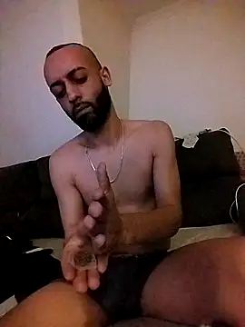 TuuMorenazo27 online show from April 2026 01:19:01 AM