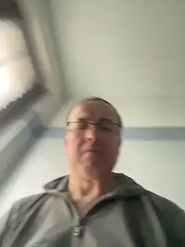 Maxi7hot online show from April 2026 07:25:02 AM