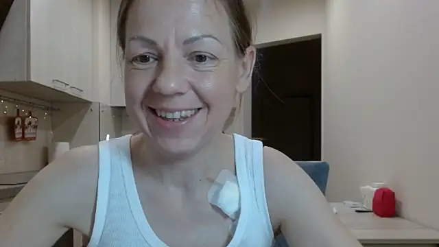 Snapshot of Popppka chatting on December 2024 07:33:01 PM Popppka online show from December 2024 07:33:01 PM