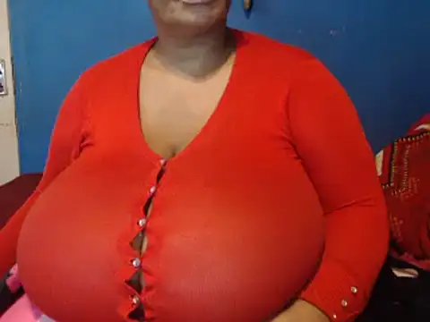 Snapshot of CUTEFIRMMELONSS chatting on February 2025 08:47:01 PM CUTEFIRMMELONSS online show from February 2025 08:47:01 PM
