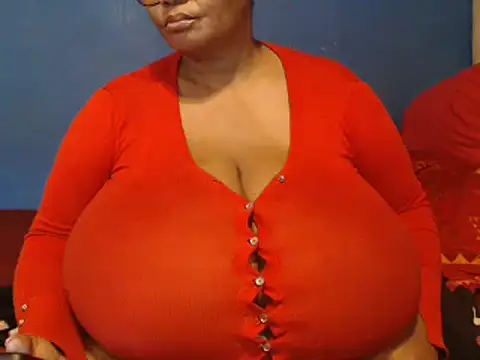 Snapshot of CUTEFIRMMELONSS chatting on February 2025 12:45:02 PM CUTEFIRMMELONSS online show from February 2025 12:45:02 PM