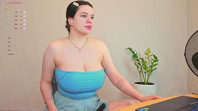 LovlyBambi online show from September 2025 07:33:02 AM