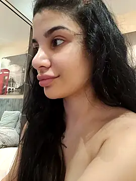 Snapshot of Samira30 chatting on March 2025 11:40:02 AM Samira30 online show from March 2025 11:40:02 AM