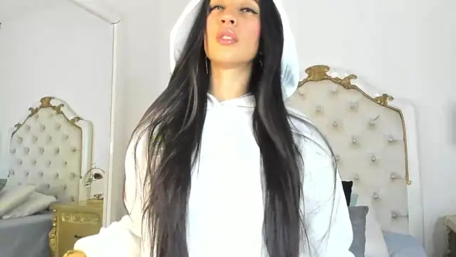 Valentina Ross  online show from February 2025 12:21:02 PM