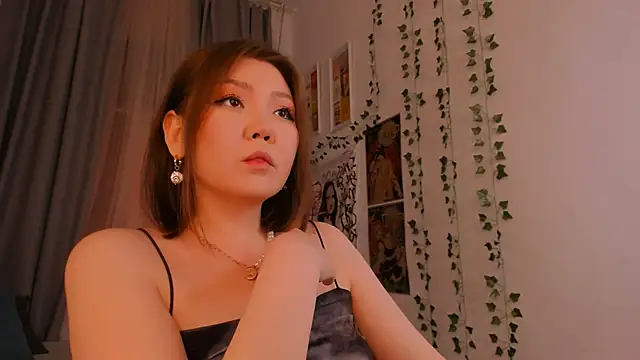 NatzukoShee online show from January 2025 03:07:02 PM