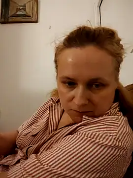 Snapshot of She-devilx chatting on July 2026 11:44:01 PM She-devilx online show from July 2026 11:44:01 PM