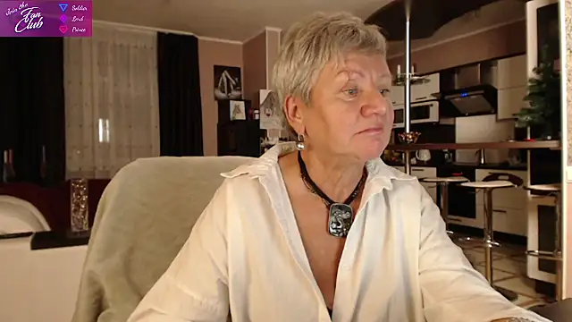 roxana brooks online show from December 2024 05:47:02 PM