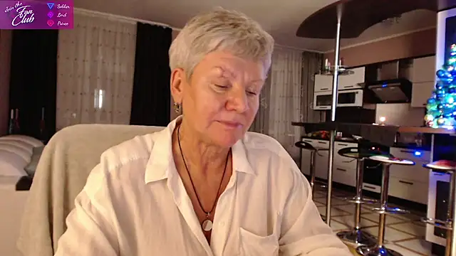 roxana brooks online show from December 2024 03:04:01 PM