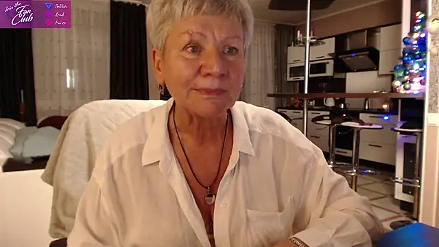 roxana brooks online show from December 2024 06:08:01 PM