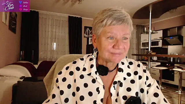 roxana brooks online show from December 2024 07:43:01 PM