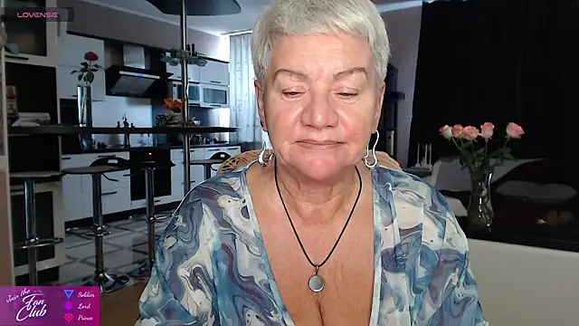 Snapshot of roxana_brooks chatting on August 2026 01:47:02 PM roxana brooks online show from August 2026 01:47:02 PM