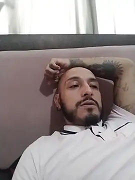 KenllyH online show from December 2025 10:04:02 PM