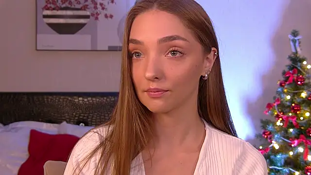 VirginieCruz online show from December 2025 07:19:02 PM