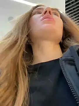 Snapshot of ValenciaShock chatting on December 2024 08:09:01 AM ValenciaShock online show from December 2024 08:09:01 AM