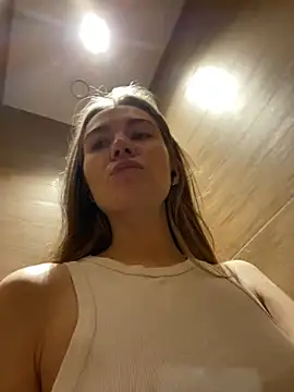 Snapshot of ValenciaShock chatting on December 2024 08:26:01 AM ValenciaShock online show from December 2024 08:26:01 AM