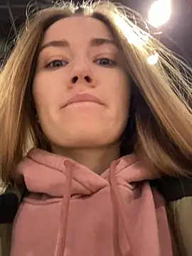 Snapshot of ValenciaShock chatting on January 2025 05:13:02 AM ValenciaShock online show from January 2025 05:13:02 AM