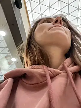 Snapshot of ValenciaShock chatting on January 2025 08:13:02 AM ValenciaShock online show from January 2025 08:13:02 AM