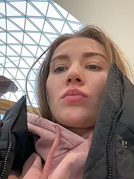 Snapshot of ValenciaShock chatting on January 2025 08:13:01 AM ValenciaShock online show from January 2025 08:13:01 AM