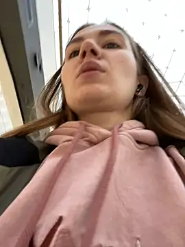 Snapshot of ValenciaShock chatting on February 2025 08:08:01 AM ValenciaShock online show from February 2025 08:08:01 AM