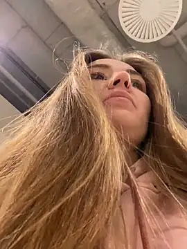 Snapshot of ValenciaShock chatting on February 2025 05:20:01 AM ValenciaShock online show from February 2025 05:20:01 AM