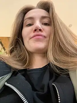 Snapshot of ValenciaShock chatting on February 2025 08:17:01 AM ValenciaShock online show from February 2025 08:17:01 AM