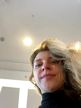 Snapshot of ValenciaShock chatting on September 2025 09:14:01 AM ValenciaShock online show from September 2025 09:14:01 AM