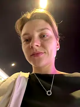 Snapshot of ValenciaShock chatting on October 2025 07:29:01 AM ValenciaShock online show from October 2025 07:29:01 AM