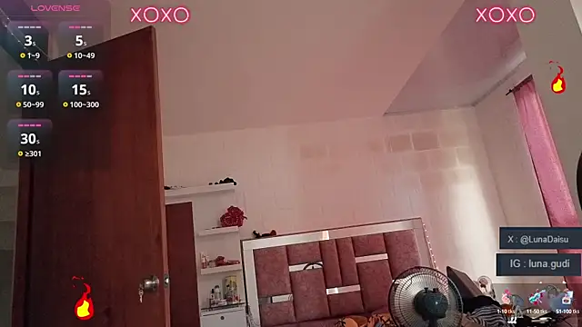 LunaGudi online show from October 2025 01:08:02 PM