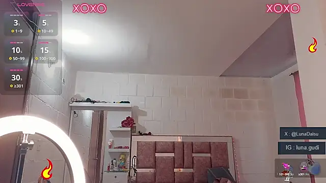 LunaGudi online show from October 2025 11:51:02 AM