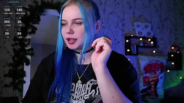 Moon Valkyrie online show from January 2025 01:11:01 PM