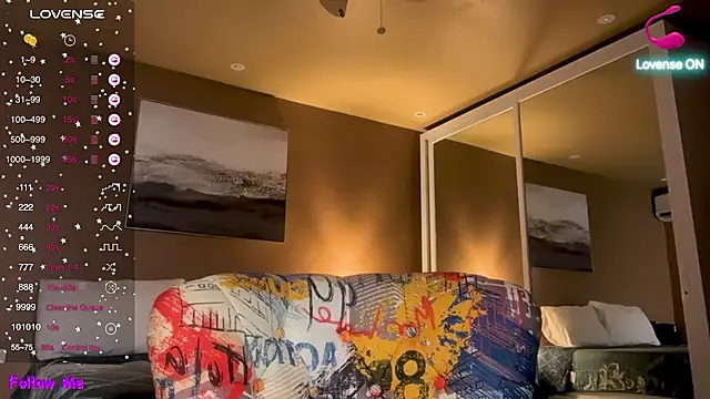 Snapshot of HeavenlyBlair chatting on January 2025 01:41:02 AM HeavenlyBlair online show from January 2025 01:41:02 AM