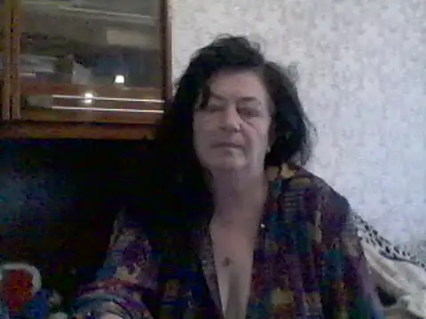 Snapshot of GypsiQueen2 chatting on February 2025 07:29:02 AM GypsiQueen2 online show from February 2025 07:29:02 AM