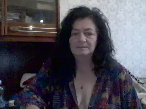 Snapshot of GypsiQueen2 chatting on February 2025 11:27:02 AM GypsiQueen2 online show from February 2025 11:27:02 AM