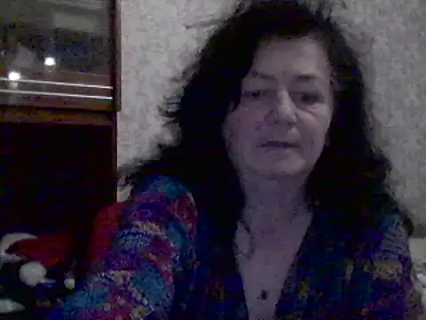Snapshot of GypsiQueen2 chatting on February 2025 09:50:02 PM GypsiQueen2 online show from February 2025 09:50:02 PM