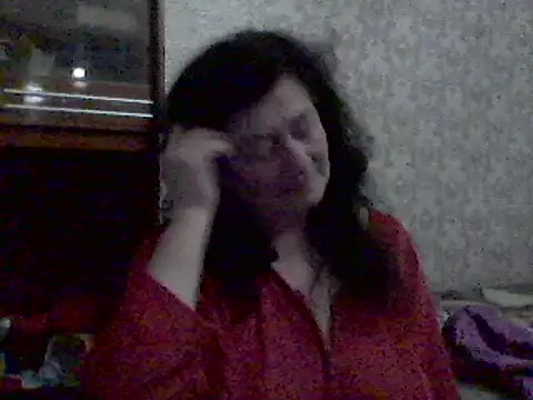 Snapshot of GypsiQueen2 chatting on February 2025 07:38:01 PM GypsiQueen2 online show from February 2025 07:38:01 PM