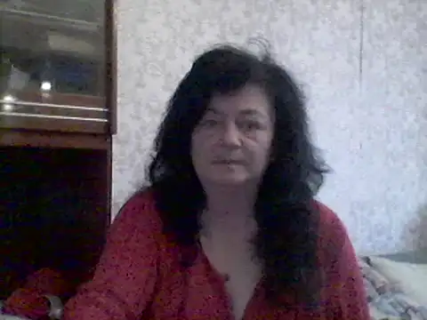 Snapshot of GypsiQueen2 chatting on February 2025 02:16:02 PM GypsiQueen2 online show from February 2025 02:16:02 PM