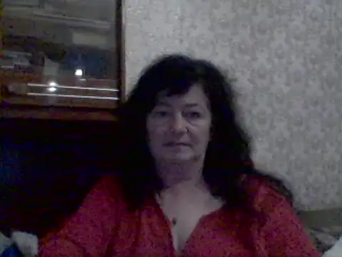Snapshot of GypsiQueen2 chatting on February 2025 05:18:02 PM GypsiQueen2 online show from February 2025 05:18:02 PM