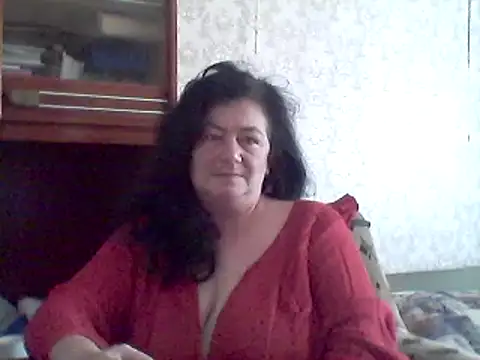 Snapshot of GypsiQueen2 chatting on February 2025 07:05:01 AM GypsiQueen2 online show from February 2025 07:05:01 AM