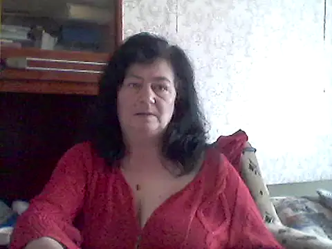 Snapshot of GypsiQueen2 chatting on February 2025 10:09:02 AM GypsiQueen2 online show from February 2025 10:09:02 AM