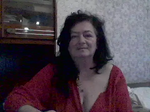 Snapshot of GypsiQueen2 chatting on February 2025 01:18:02 PM GypsiQueen2 online show from February 2025 01:18:02 PM