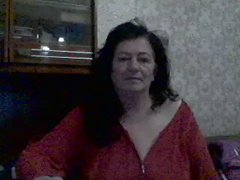 Snapshot of GypsiQueen2 chatting on February 2025 10:10:01 PM GypsiQueen2 online show from February 2025 10:10:01 PM