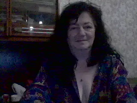 Snapshot of GypsiQueen2 chatting on February 2025 09:03:02 PM GypsiQueen2 online show from February 2025 09:03:02 PM