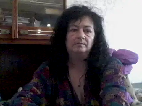 Snapshot of GypsiQueen2 chatting on February 2025 01:30:01 PM GypsiQueen2 online show from February 2025 01:30:01 PM