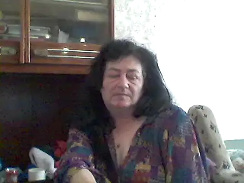 Snapshot of GypsiQueen2 chatting on February 2025 12:39:02 PM GypsiQueen2 online show from February 2025 12:39:02 PM