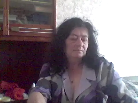 Snapshot of GypsiQueen2 chatting on March 2025 12:43:02 PM GypsiQueen2 online show from March 2025 12:43:02 PM