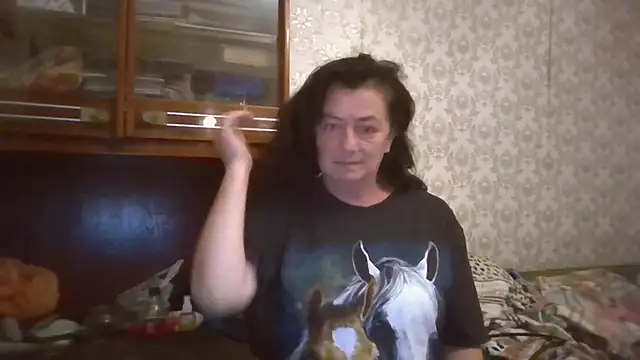 Snapshot of GypsiQueen2 chatting on September 2025 07:15:02 PM GypsiQueen2 online show from September 2025 07:15:02 PM